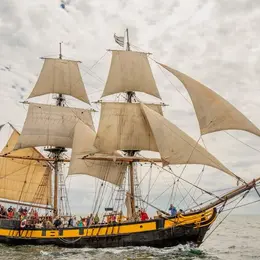 Visites à quai du Phoenix Tallship pendant les vacances de la Toussaint à Caen