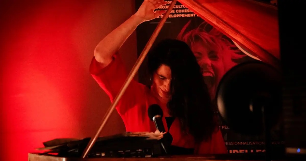 La Pianiste Rouge