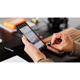 Cyberinitiation : Prendre en main son téléphone