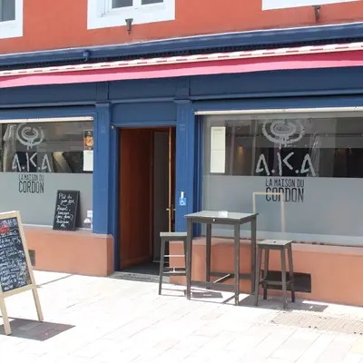 A.K.A La Maison du cordon