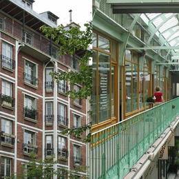 À la découverte des quartiers parisiens : la place Victor Hugo et son quartier (16e)
