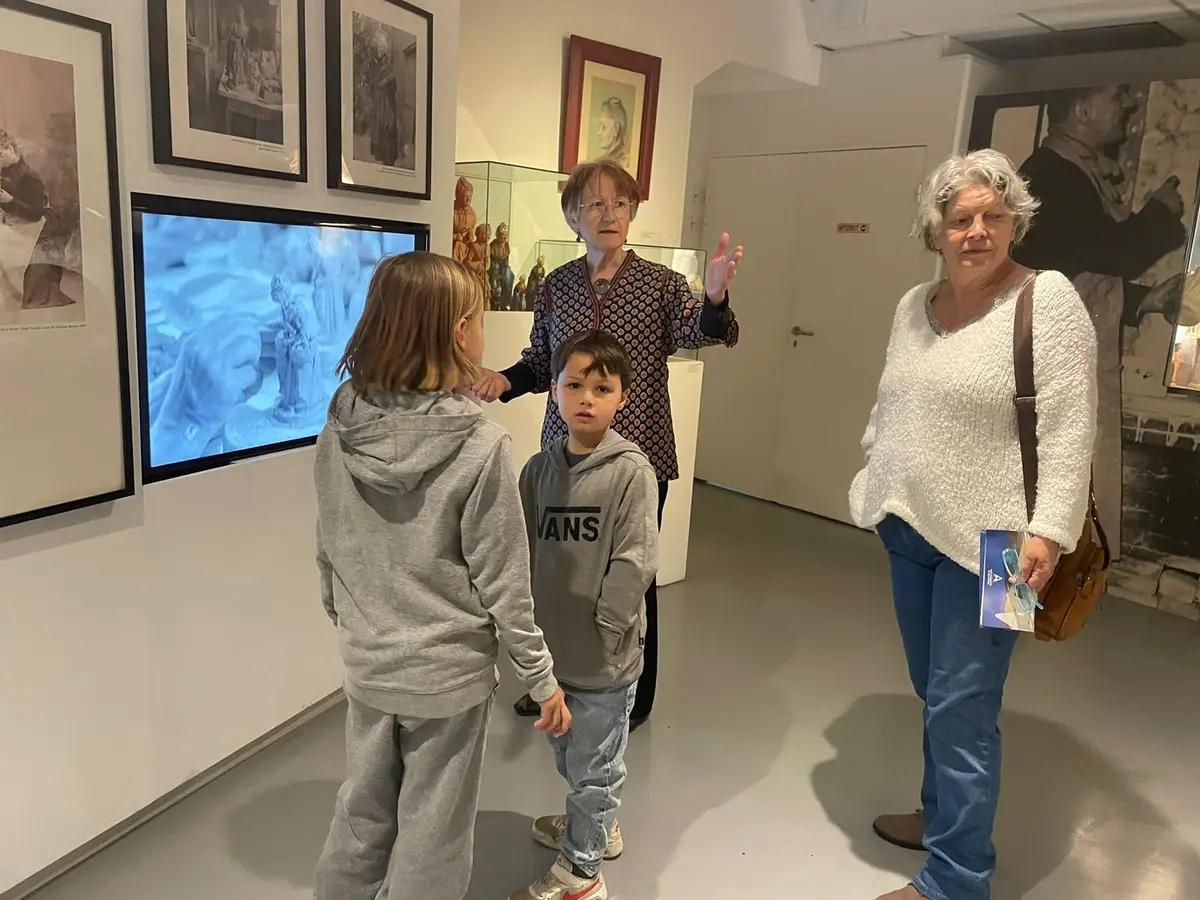 À la rencontre de Thérèse Neveu, notre belle santonnière