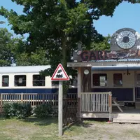 Le wagon &copy; www.camping-hautvillage.fr