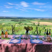 À Table dans les Vignes