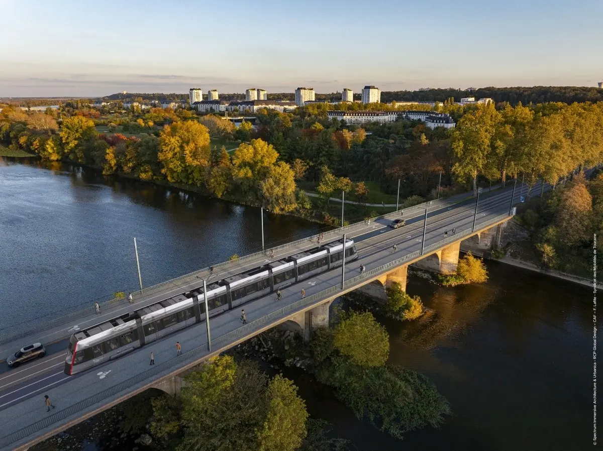 À Tours, un pont entier a été démoli pour laisser passer le futur tramway