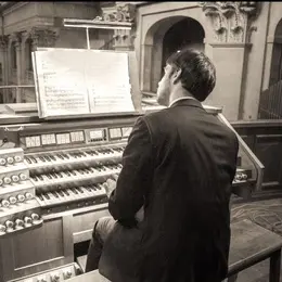 Orgue et cinéma avec Pierre Queval et Buster Keaton à Entraygues
