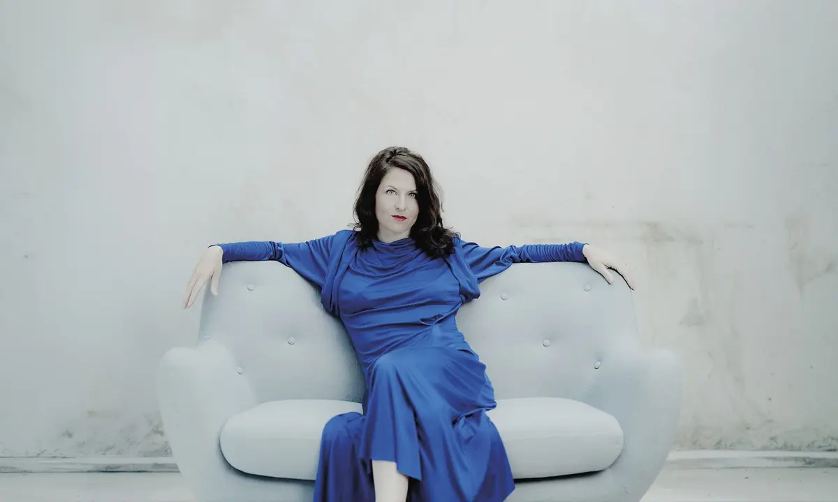 Vanessa Wagner - Beethoven, Glass & Mozart