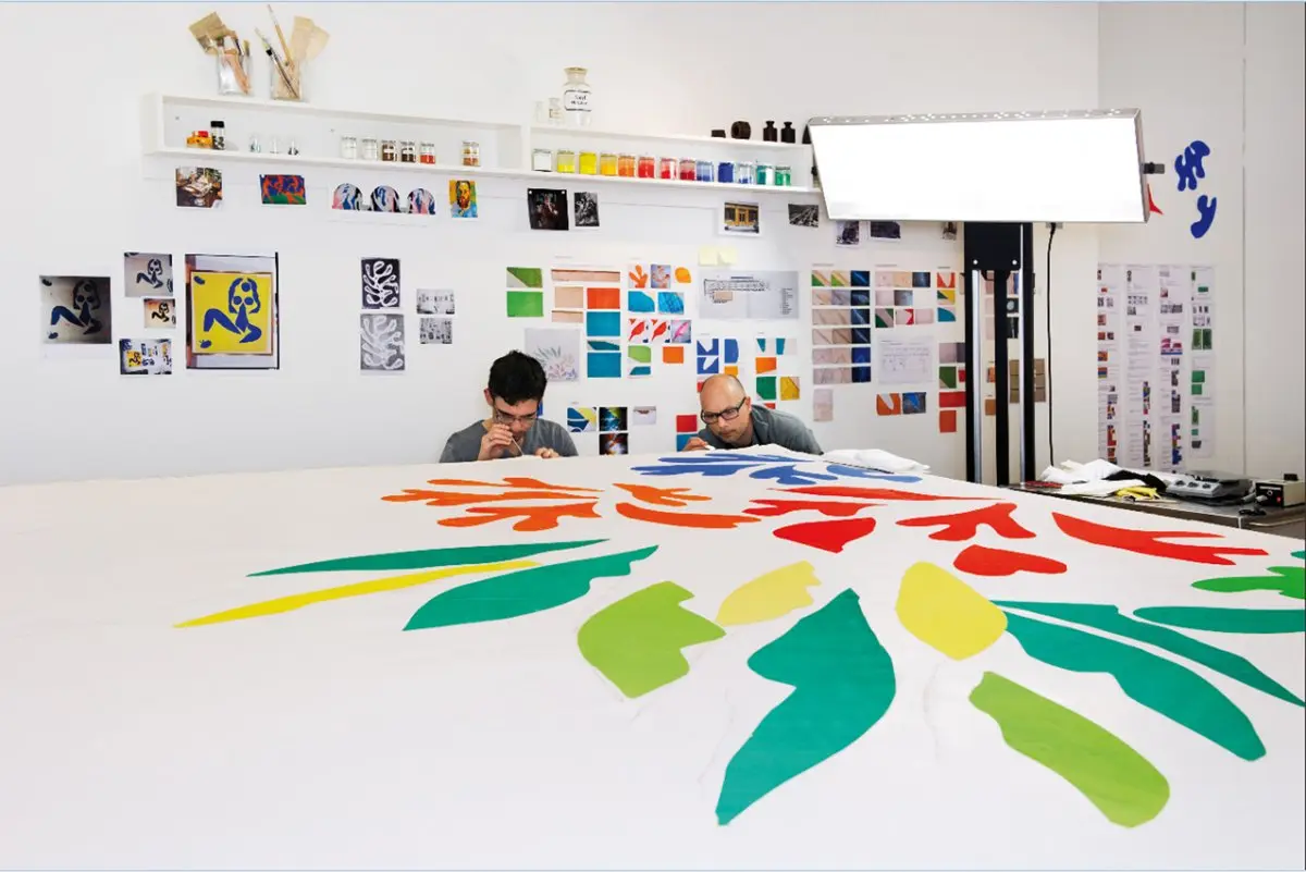 Markus Gross et Stephan Lohrengel, les deux restaurateurs de la Fondation Beyeler, ont analysé pendant 3 ans Acanthes d'Henri Matisse