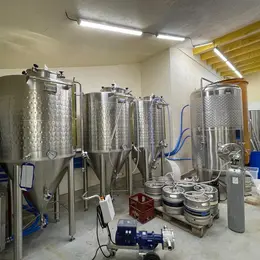 Accueil à la Ferme :Ferme pédagogique avec élevage d'ovins et découverte d'une cidrerie à La Roche-Chalais