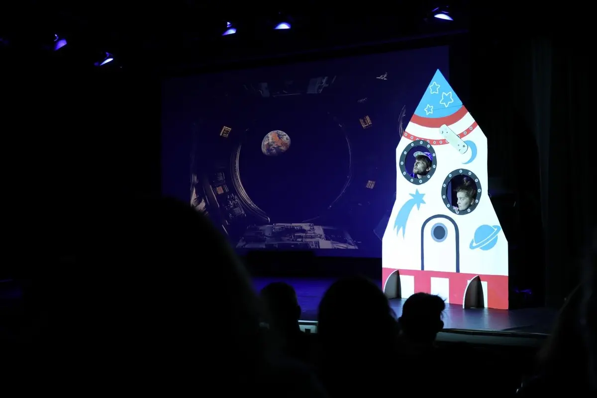 Show scientifique: Un voyage sur la Lune
