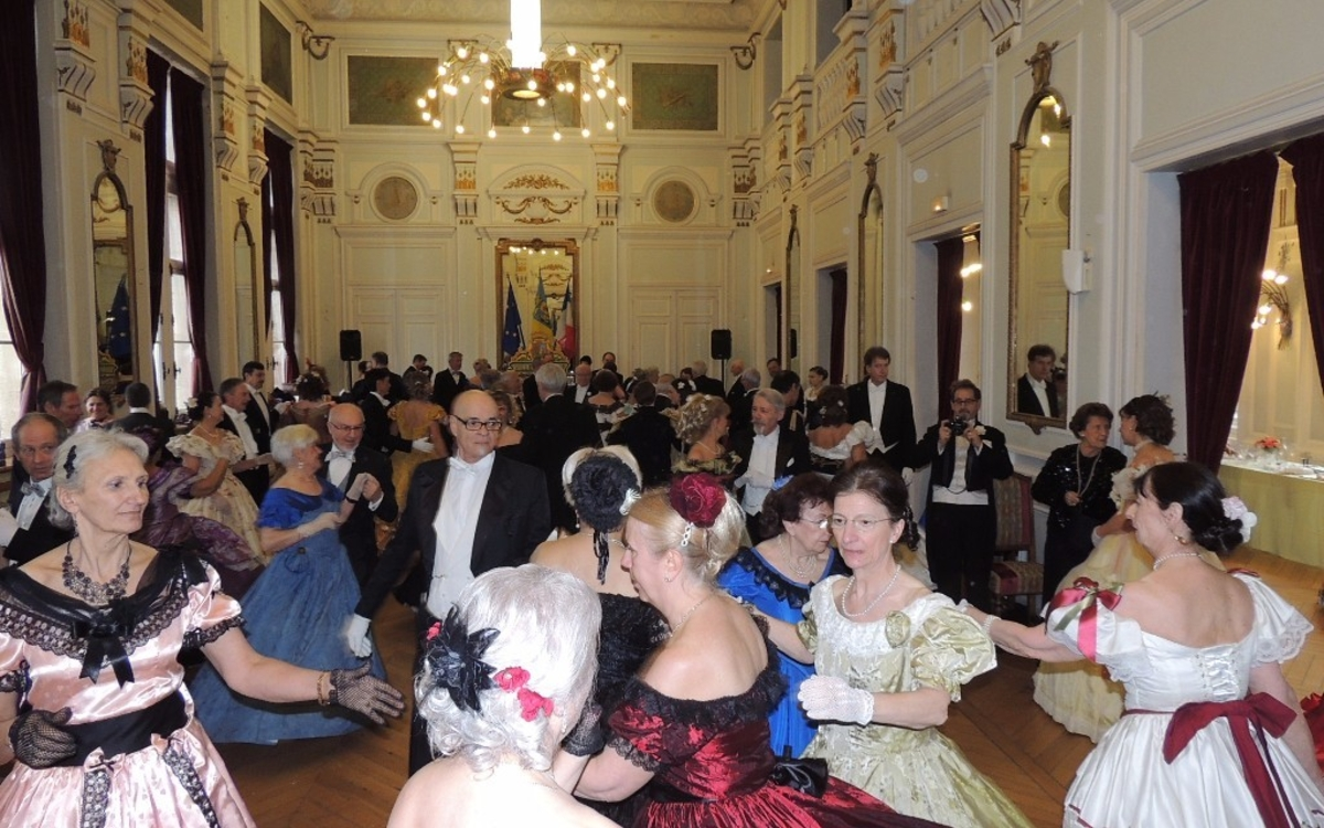 bal costumé hotel de la marine