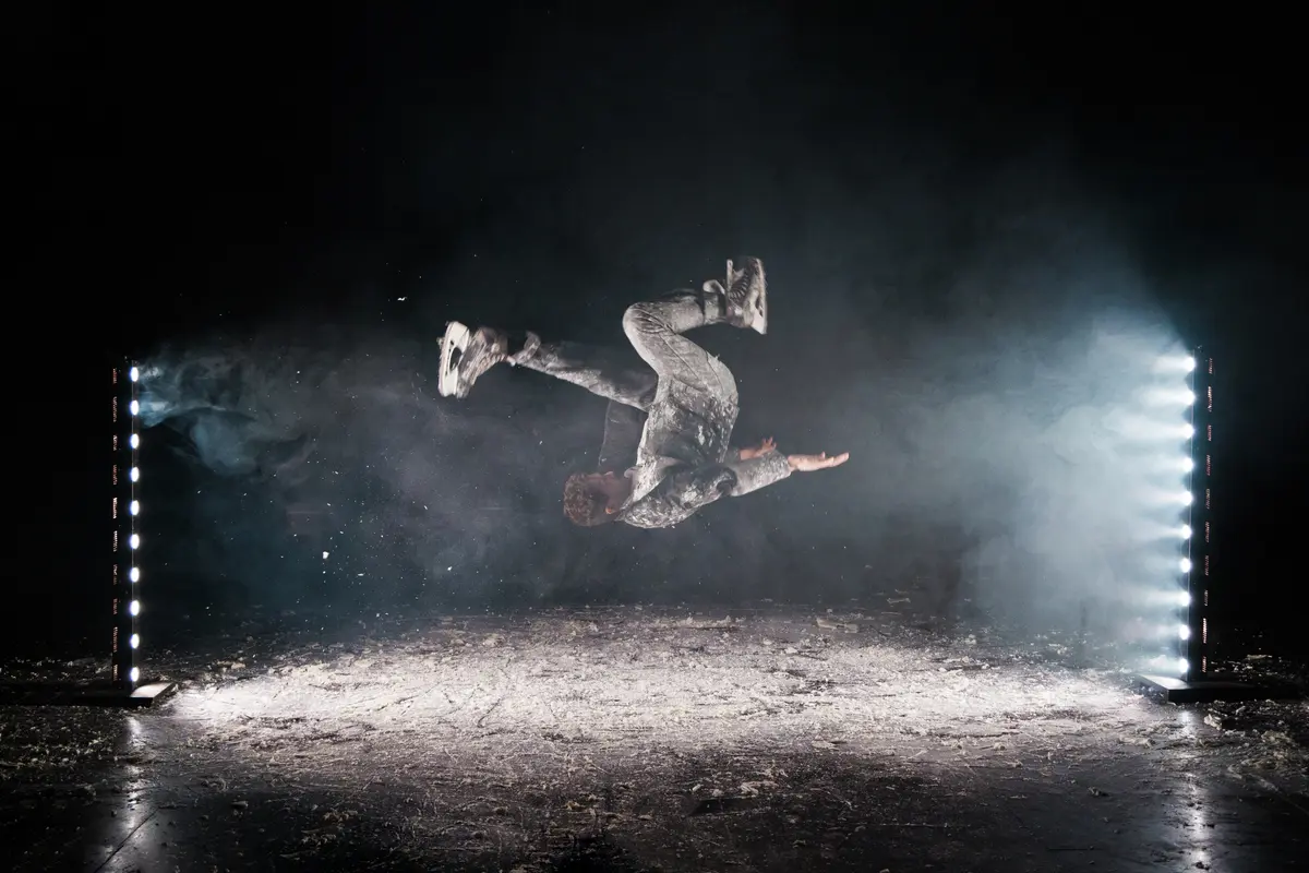 Agora Pôle National Cirque - La Coulée / Compagnie La Friche
