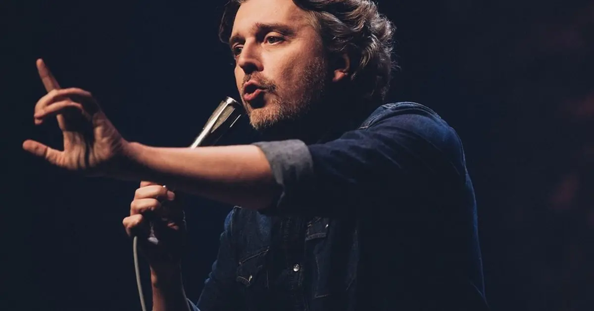 Alex Vizorek dans Deux 1/2