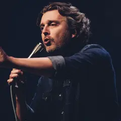Alex Vizorek dans Deux 1/2