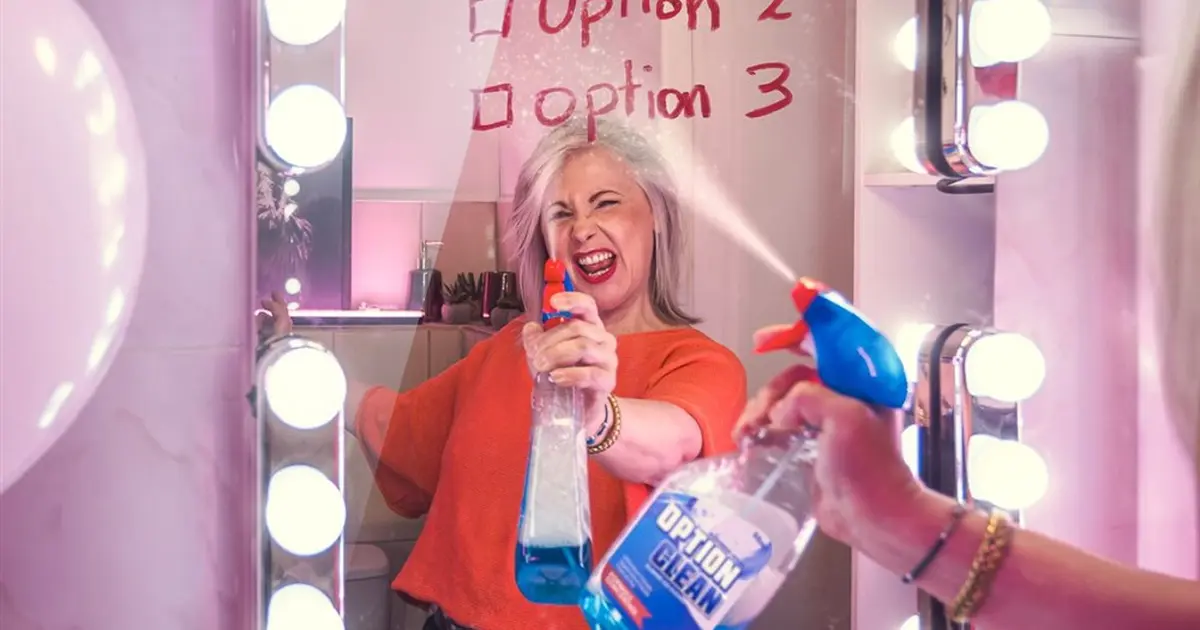Amélie Adam dans Je ne suis pas une option