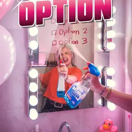 Amélie Adam dans Je ne suis pas une option