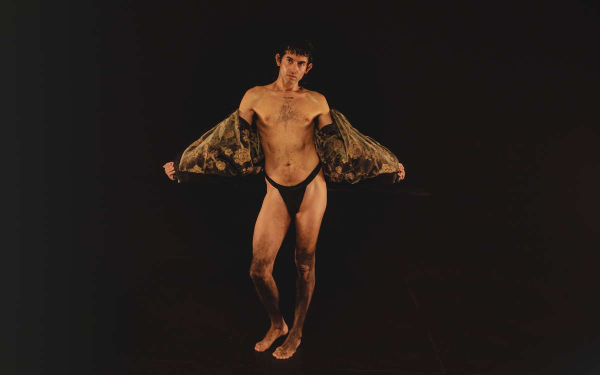 Analphabet - Alberto Cortés