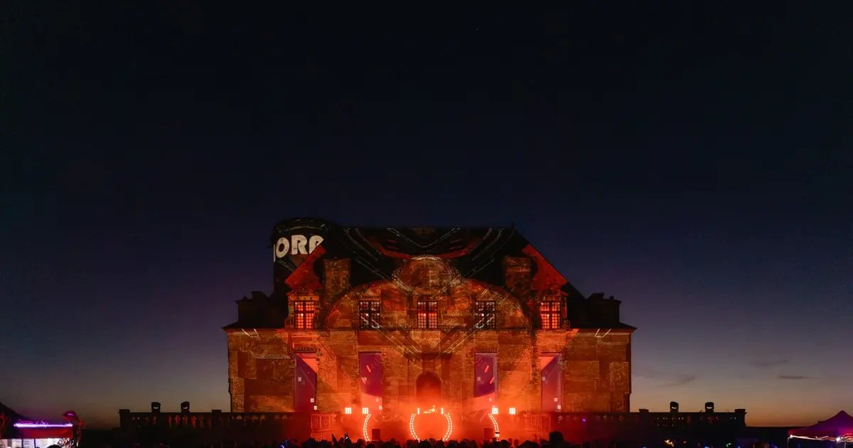 Anamorphose Spectacle sons et lumières concerts électro