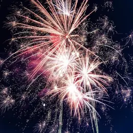 Animation musicale et feu d'artifice