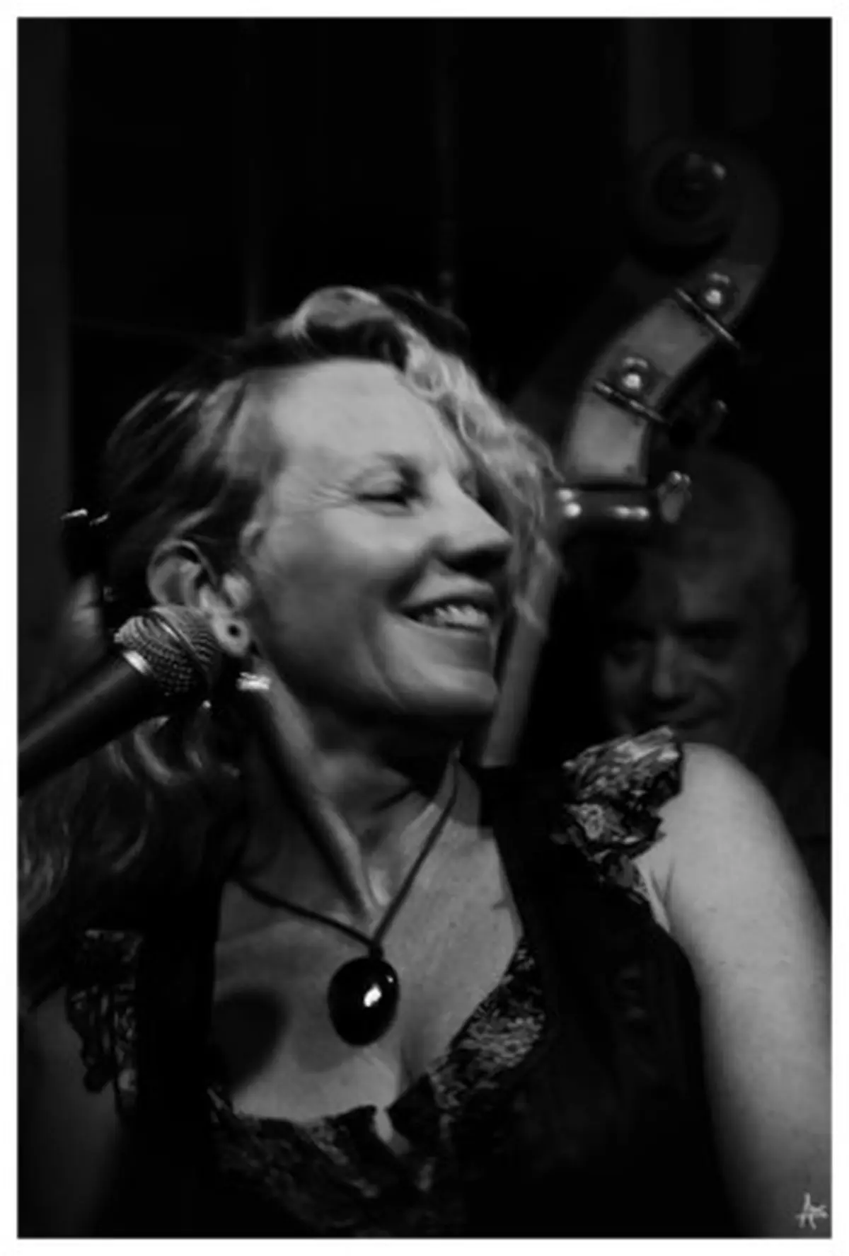 Annie Bucchini Quartet (jazz vocal)