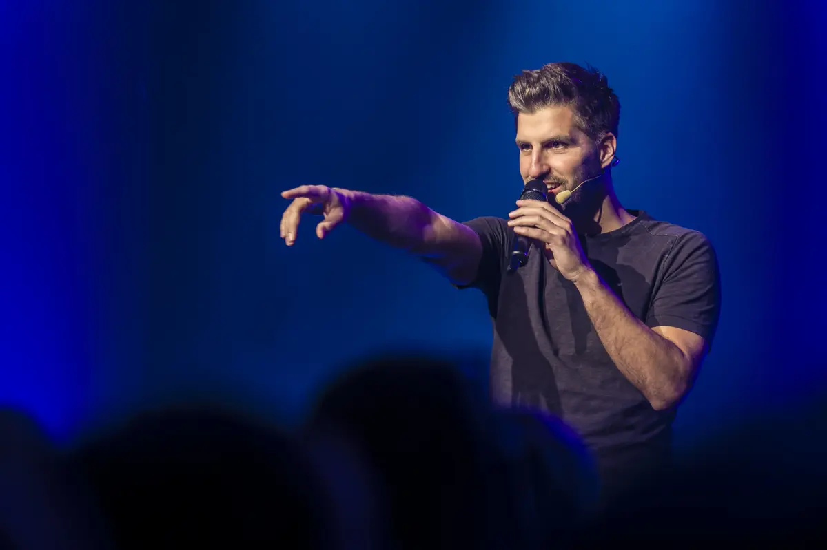 Antoine Donneaux : Imitateur Mais Pas Que !