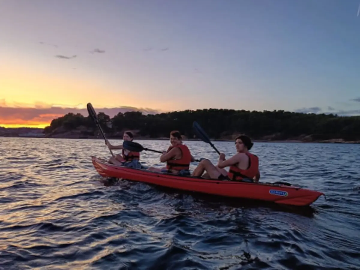 Apéro kayak au coucher du soleil au départ de Bandol (83)