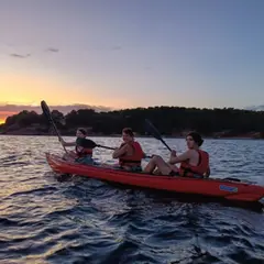Apéro kayak au coucher du soleil au départ de Bandol (83)