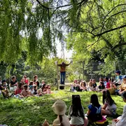 Api après-midi, spectacle «Pour une poignée de pollen»