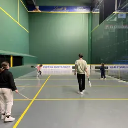 Apprendre à jouer à la pelote basque