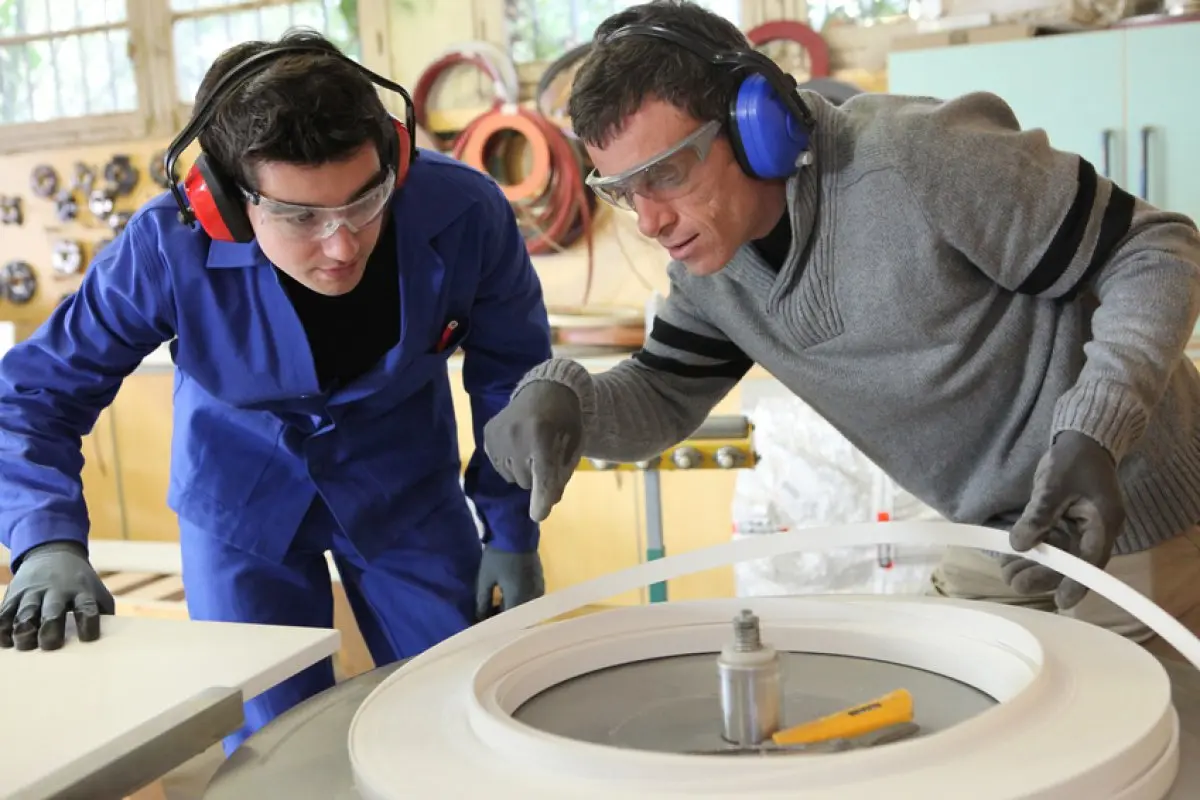 L'apprentissage, un excellent moyen d'entrer dans la vie active.