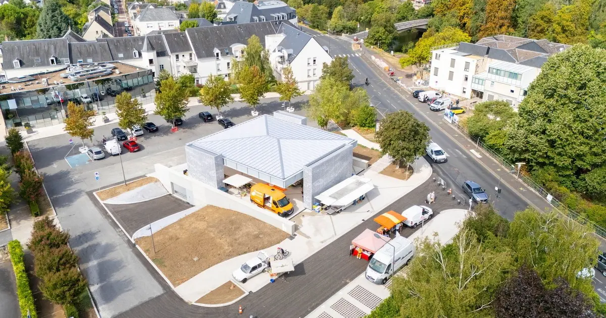 Après 10 mois de retard, cette nouvelle halle de 300 m² est enfin inaugurée près de Tours