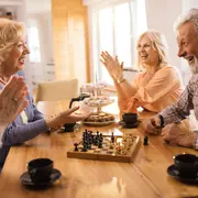 Après-midi goûter jeux retraités