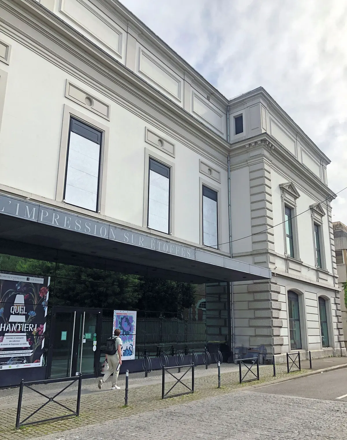 Un bâtiment aux dimensions exceptionnelles qui en impose !