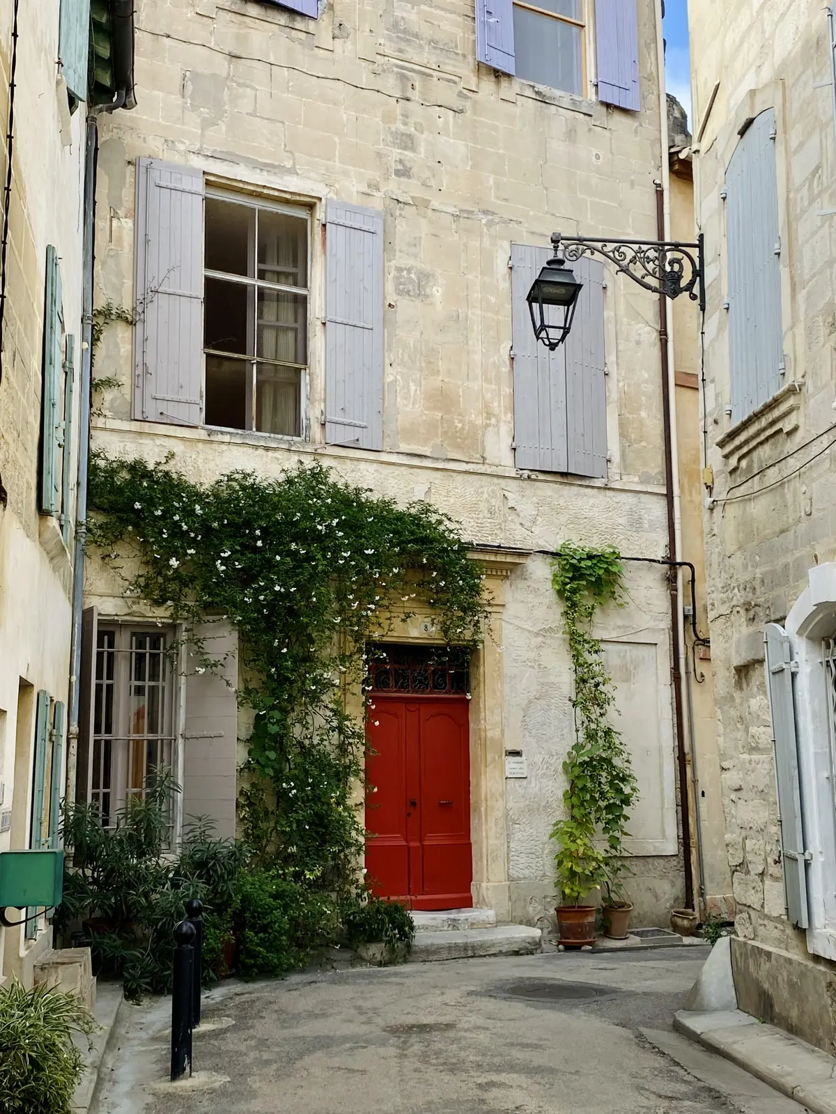 Arles au fil du nom des rues
