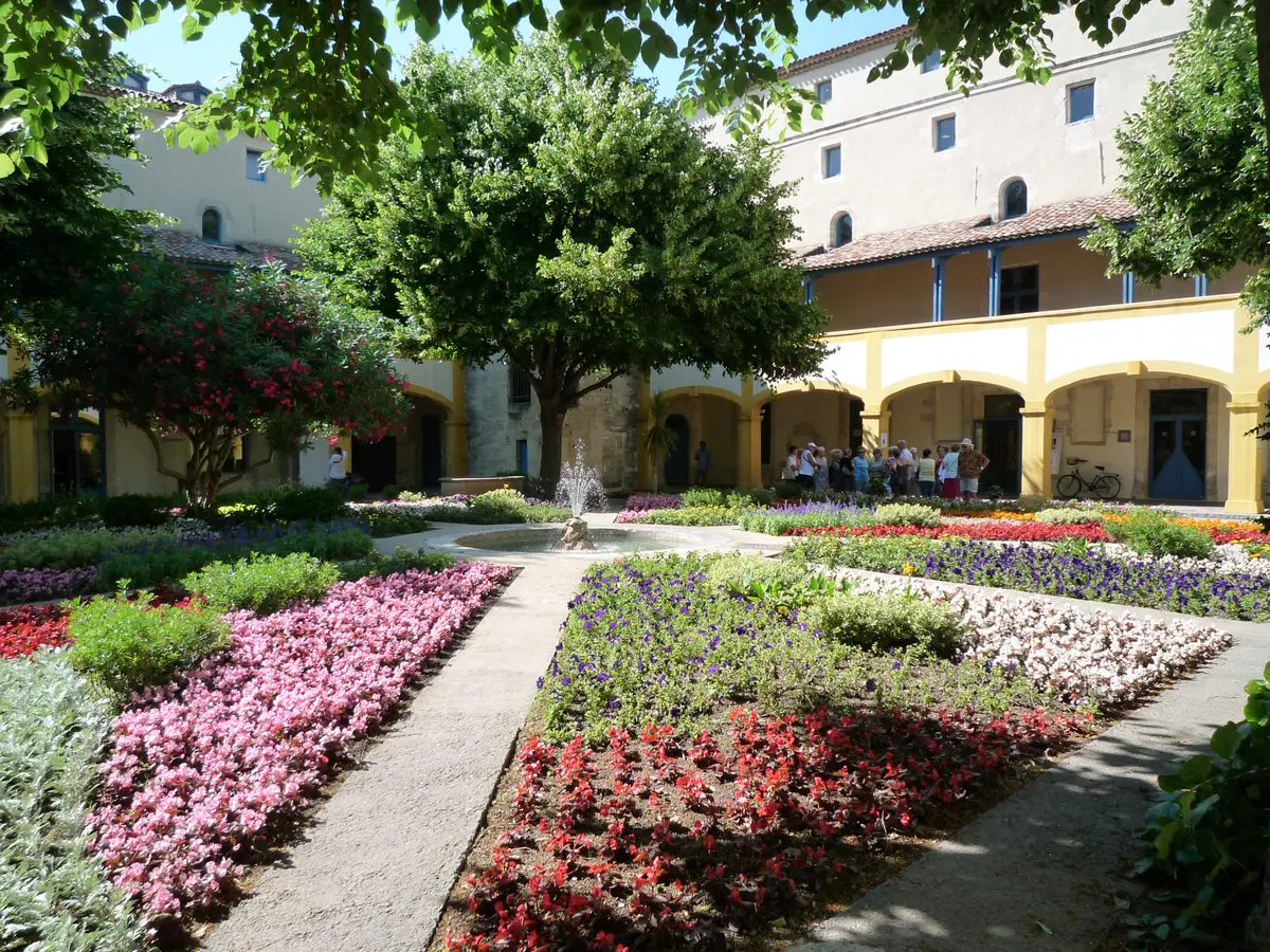 Arles avec un guide sur les pas de Van Gogh