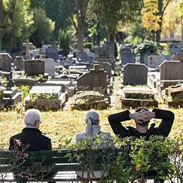 Arpentez les lieux où l'on fait dormir les morts