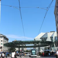 La place de L'Homme de Fer, carrefour des croisements des trams strasbourgeois &copy; JDS