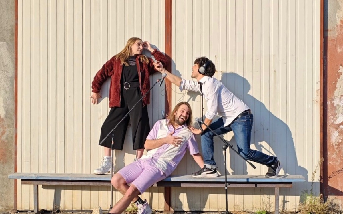 Art'R et Onze Bouge, toujours 2026 / « Playback FM Vol.2 (les médias, vous et moi) » - Les Productions Pour Que Tu M'aimes