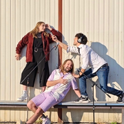 Art'R et Onze Bouge, toujours 2026 / « Playback FM Vol.2 (les médias, vous et moi) » - Les Productions Pour Que Tu M'aimes