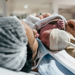 Assistez au colloque « Santé périnatale et errance résidentielle : pour une prise en charge globale et adaptée des femmes enceintes, mères et nouveau-nés sans domicile »
