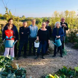 Atelier au potager en permaculture: tour du potager et chantier bénévole de paillage des allées
