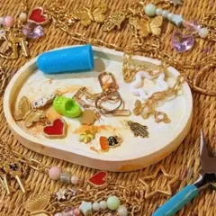 Atelier Bar à Bijoux & Charms à Paris 20ème