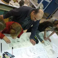 Les enfants apprennent à mettre des images sur des mots dans l'atelier B.D, à l'Espace 110 à Illzach &copy; dr