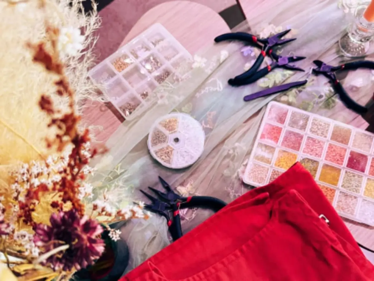 Atelier bijoux avec déjeuner à Val de Livre (51)