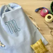 Atelier broderie sur pochon à  Paris 8ème