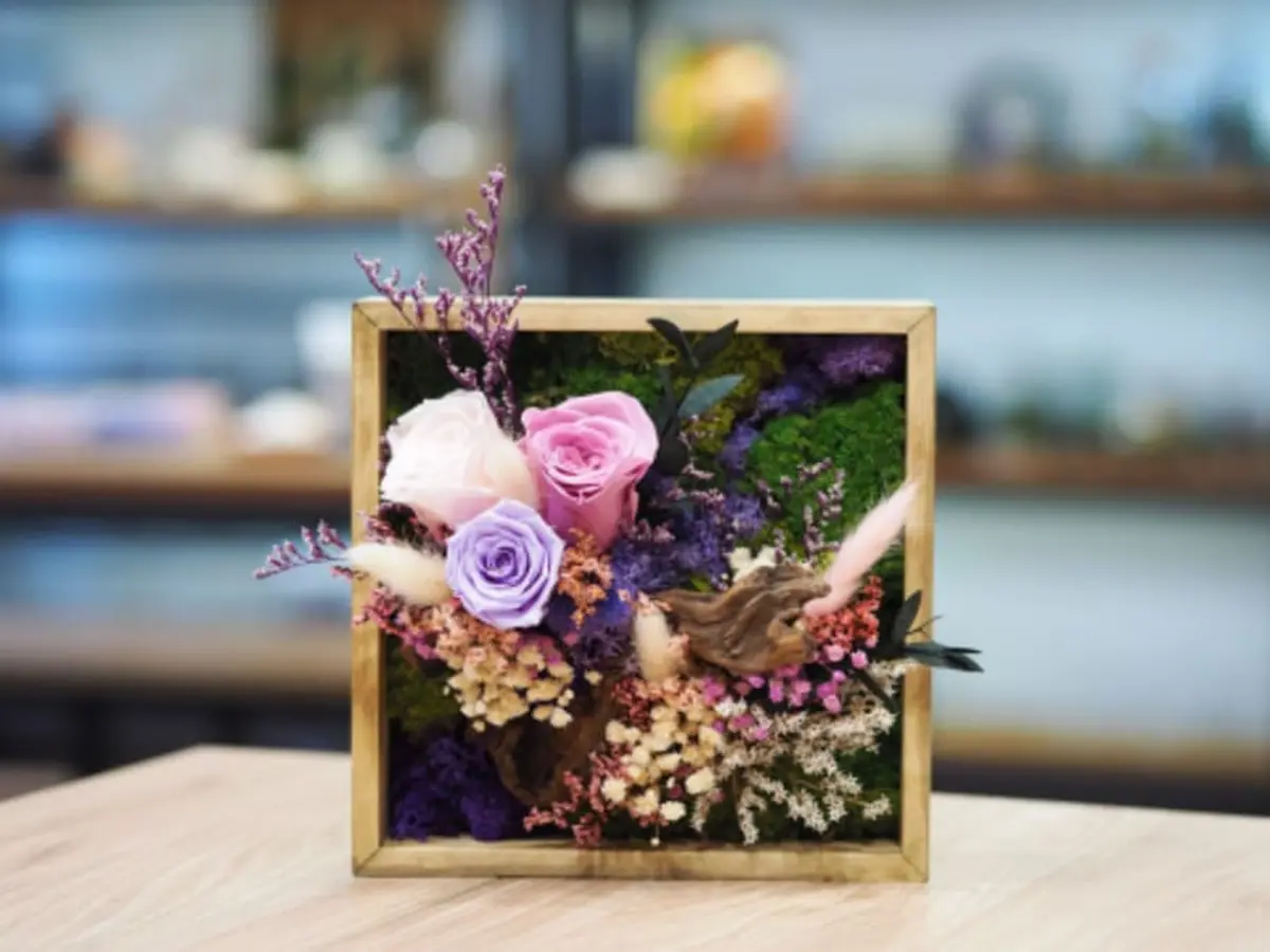 Atelier Cadre floral et mousse à Paris 1er