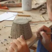 Atelier céramique enfant à Salavre (01)