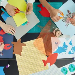 Atelier collage L'histoire est à toi...