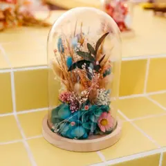 Atelier composition florale sous cloche à domicile à Nantes
