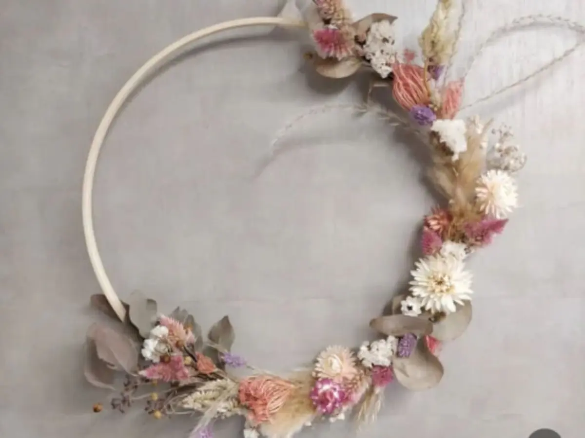 Atelier couronne de fleurs séchées à Lyon 4ème